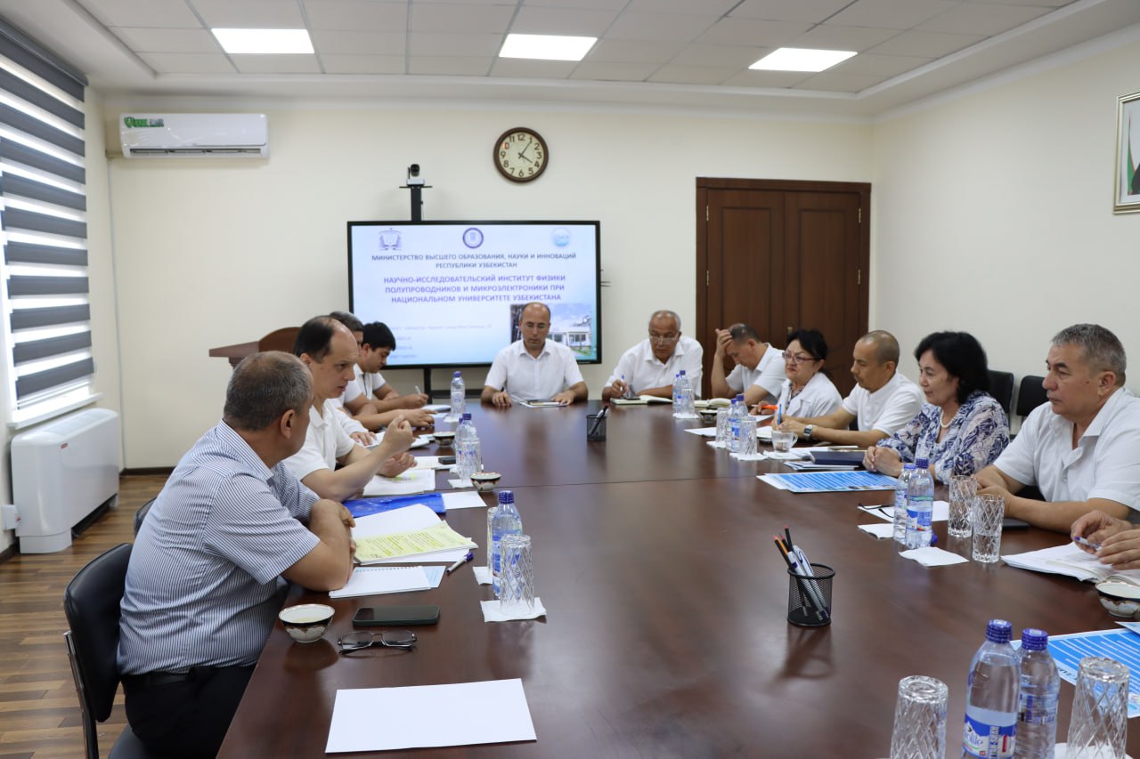 Yarimo‘tkazgichlar fizikasi va mikroelektronika ilmiy-tadqiqot instituti bilan innovatsion hamkorlik masalalari ko‘rib chiqildi
