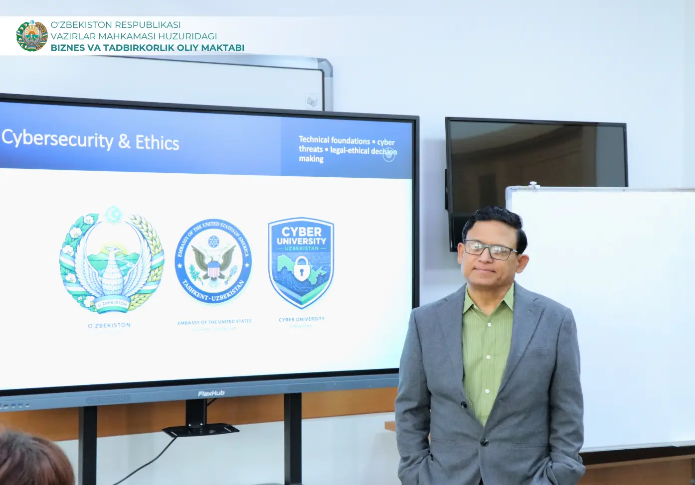 Biznes va tadbirkorlik oliy maktabida “Cybersecurity and Ethics (Kiberxavfsizlik va etika)” mavzusida mahorat darsi bo‘lib o‘tdi