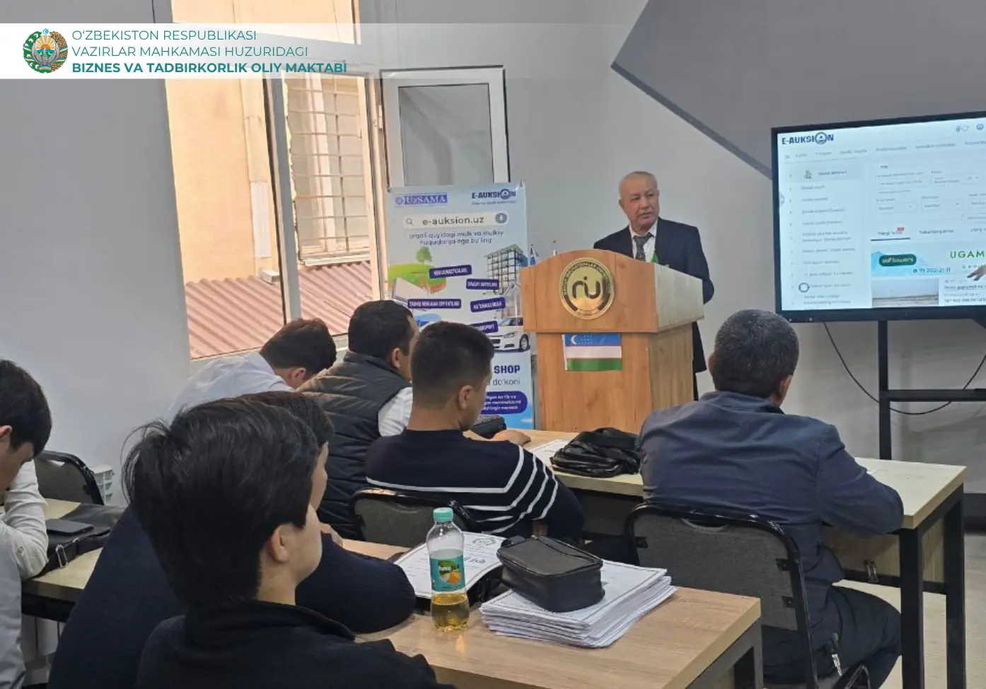 Navoi viloyatida “Biznes va tadbirkorlik asoslari” mavzusida seminar tashkil etildi